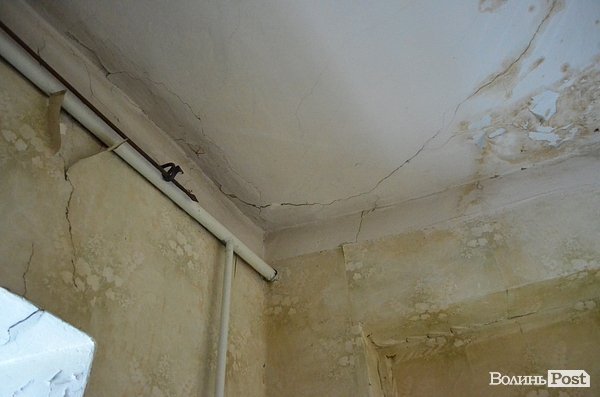 У Луцьку будинок Косачів тріщить по швах. ФОТО