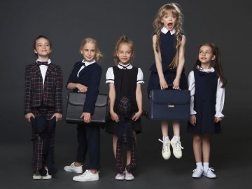 Носити чи не носити: як волиняни ставляться до відміни шкільної форми. ВІДЕО