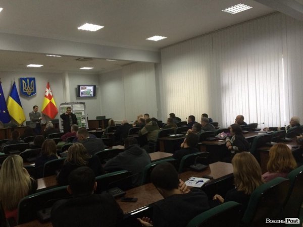  Хто кого: забудовник VS громада. ФОТО