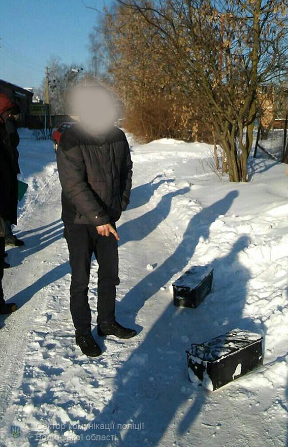 На Волині спіймали банду, яка крала акумулятори з машин