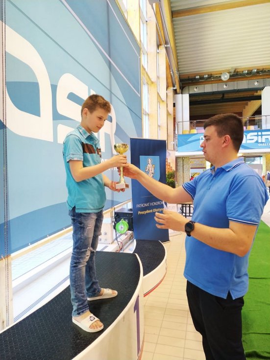 Юний плавець з Луцька привіз зі змагань в Польщі 6 золотих медалей. ФОТО