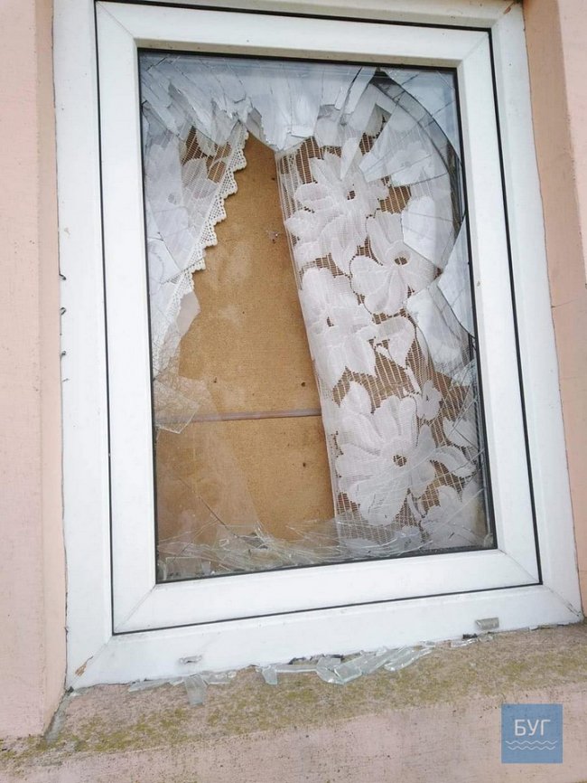 На місці злочину знайшли лом та сумку: у селі на Волині обікрали будинок