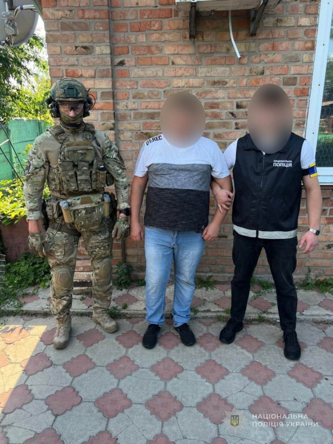 Волинські оперативники викрили зловмисника з Полтавщини, який торгував зброєю. ФОТО