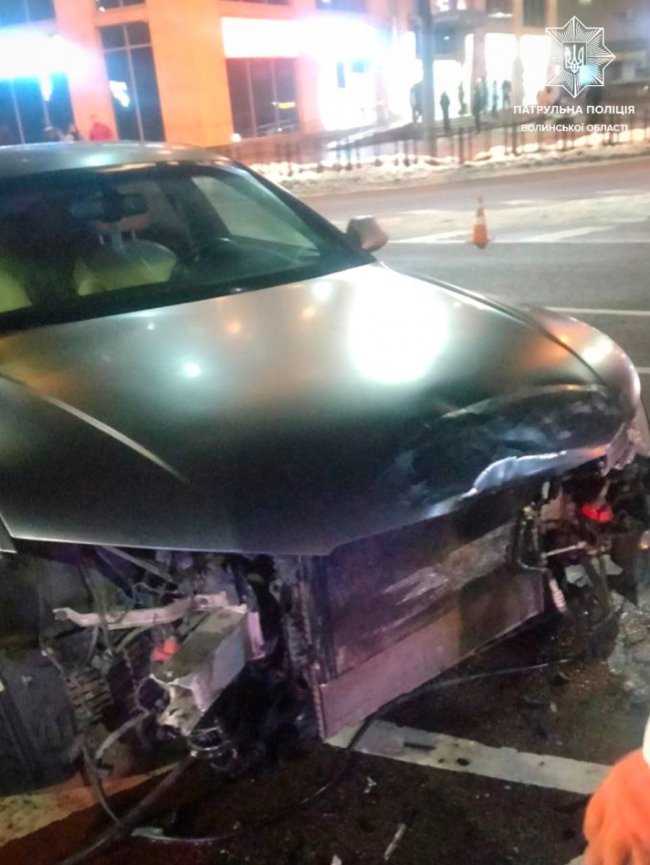 ДТП – у центрі Луцька: зіткнулись три автомобілі