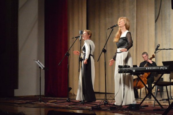 Філософія життя у концерті від «Сестер Тельнюк» 