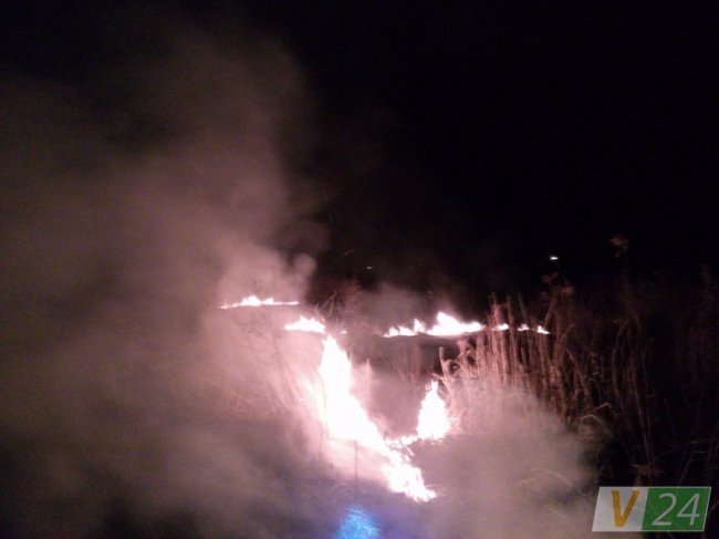 Невідомі намагалися підпалити луг у Луцьку