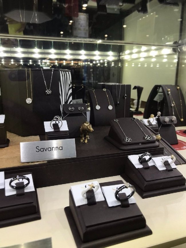 Ювелірний бренд SOVA –  тепер і в Луцьку*