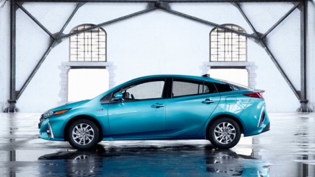 Популярний в Україні поліцейський автомобіль оновили. ФОТО