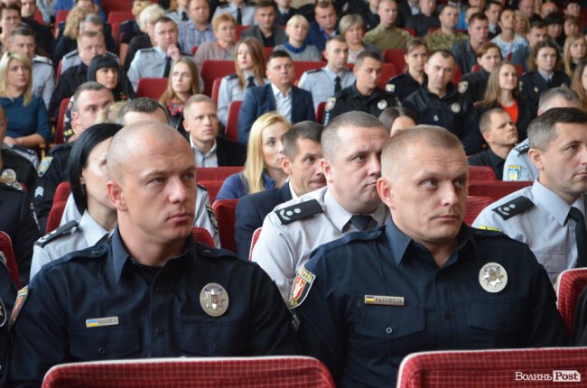 У Луцьку правоохоронців привітали з річницею створення Нацполіції. ФОТО