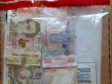 Водій маршрутки з Волині пропонував рівненським поліцейським гроші «на каву»