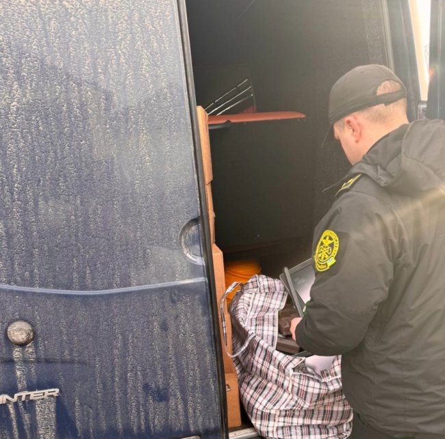 Через «Устилуг» намагалися незаконно провезти товару на понад 2,5 мільйони