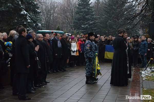 У Луцьку вшанували пам’ять загиблих героїв Майдану. ФОТО