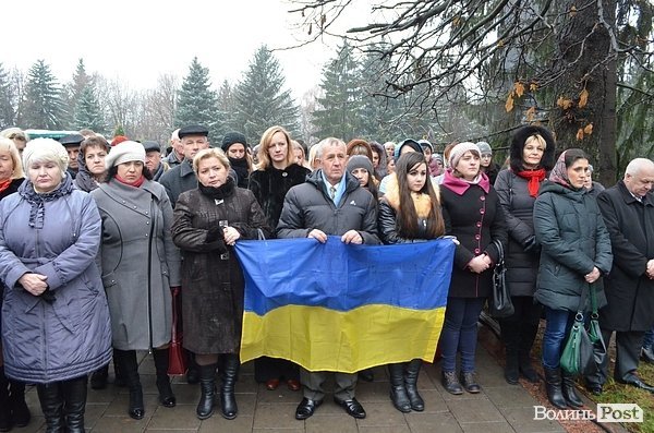 У Луцьку вшанували пам’ять загиблих героїв Майдану. ФОТО