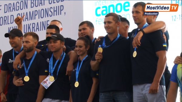 Веслувальники з Волині стали чемпіонами світу з драгонботу