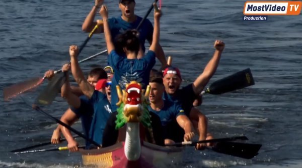 Веслувальники з Волині стали чемпіонами світу з драгонботу