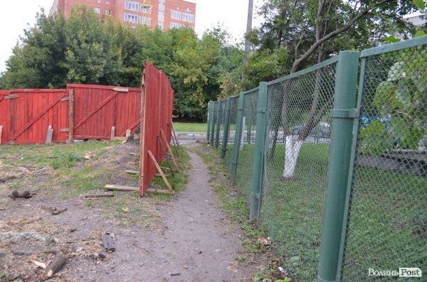 Цього проходу не буде на час будівництва