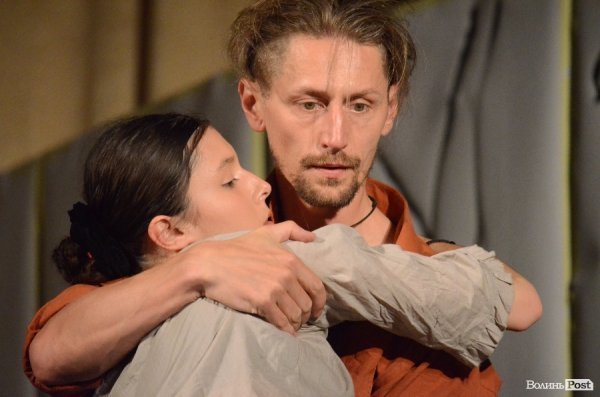 Історії дітей-біженців мовою танцю. ФОТО