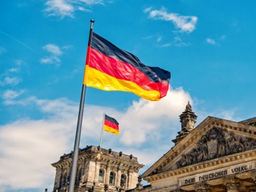 «Чекаємо на хороші новини», – Олексій Резніков обговорив постачання зброї з Німеччини