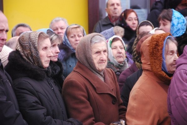 У луцькій церкві святять воду. ФОТО