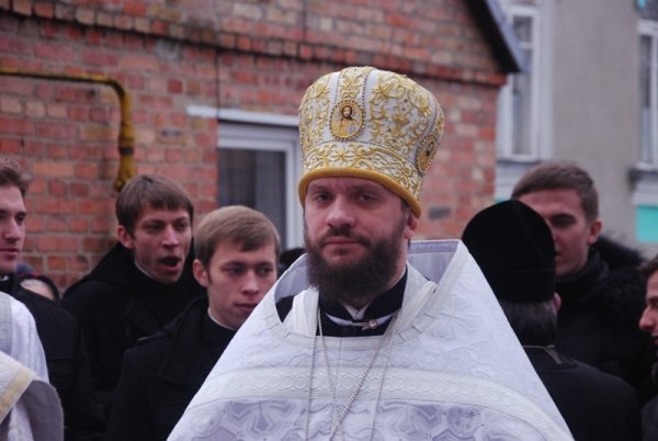 У луцькій церкві святять воду. ФОТО