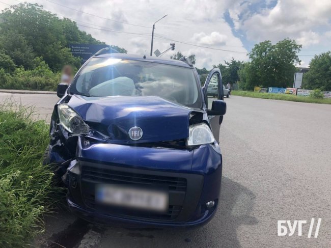 У місті на Волині зіткнулись Renault та Fiat. ФОТО