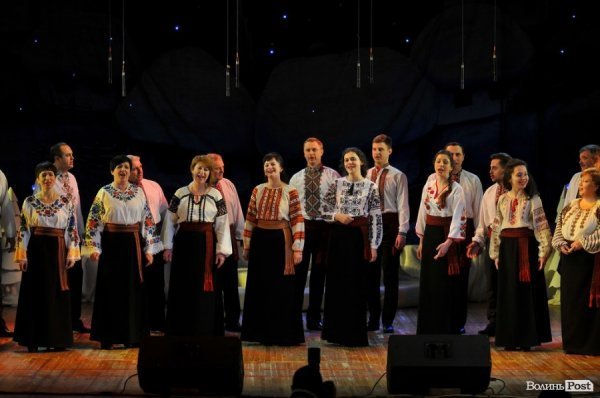 «Коляда з Тетяною Ціхоцькою»: фото благодійного концерту