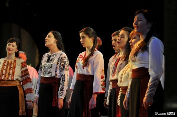 «Коляда з Тетяною Ціхоцькою»: фото благодійного концерту