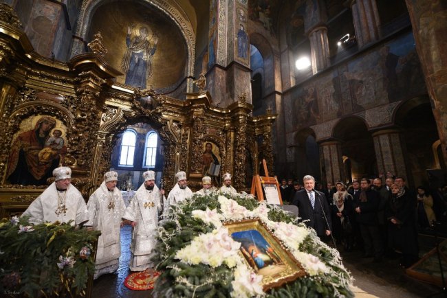 «Все це якесь диво»: священик з Волині опублікував фото з богослужіння у Софії Київській
