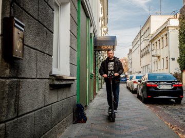 «Екологічний міський транспорт»: у Луцьк йде мода на нові колеса*