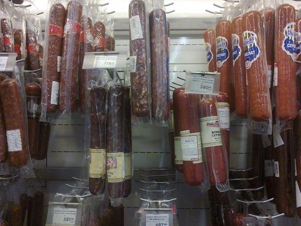 Ковбаса як розкіш. З’явились нові ціни з донецьких супермаркетів. ФОТО