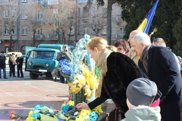 У Луцьку вшанували пам'ять Тараса Шевченка. ФОТО