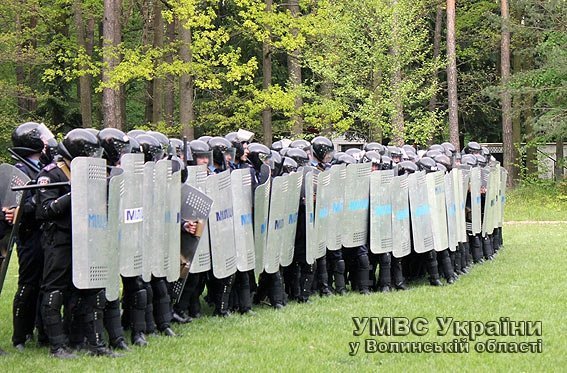 Волинська міліція підготувалася до можливих провокацій на 9 травня. ФОТО