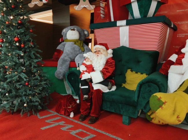 У «Промені» влаштували дитячі розваги до Різдва*