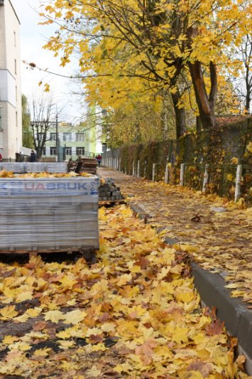 Соборності та Ківерцівська: розповіли, як проходить ремонт доріг та дворів у Луцьку. ФОТО