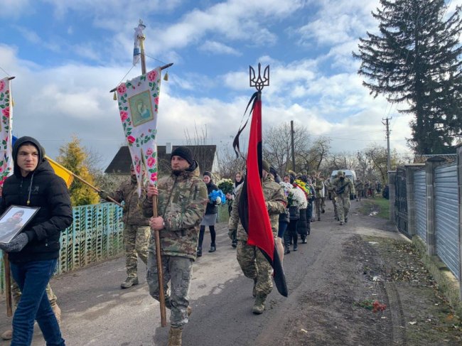 На Волині попрощалися з Героєм Василем Струцюком