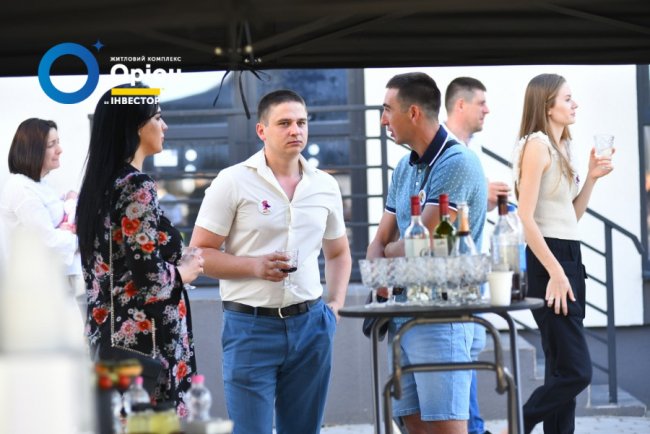 «Цей комплекс – це ми»: як на «Оріоні» знайомилися сусіди. ФОТОРЕПОРТАЖ