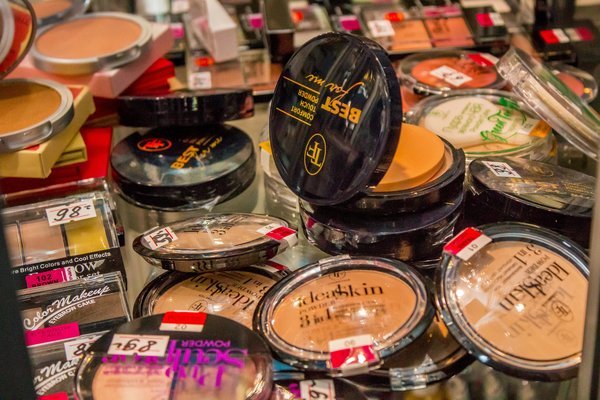 «Чорна п’ятниця» у луцькому ТЦ «Ювант»:  шалені знижки до 70%*