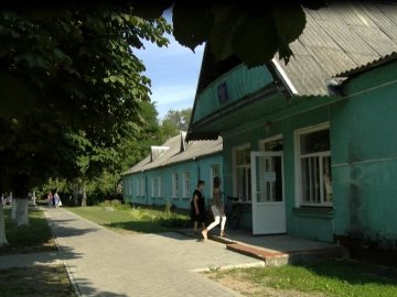 У школі на Волині – протести через укрупнення класів. ВІДЕО