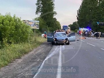 На Волині сержант поліції на смерть збив двох правоохоронців: деталі ДТП