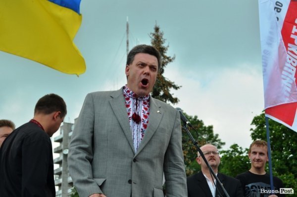 Луцьк вийшов на віче - захищати мову. ФОТО