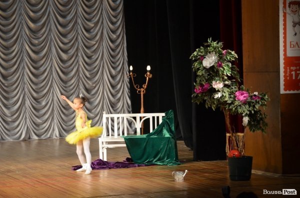 У Луцьку - благодійна вистава на допомогу онкохворим дітям. ФОТО