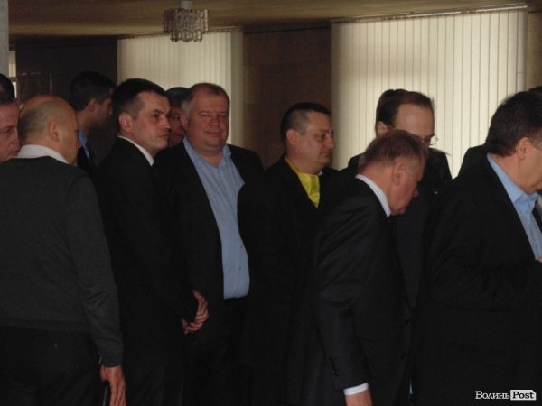 У Волиньраді голосують за звільнення Войтовича. ФОТО