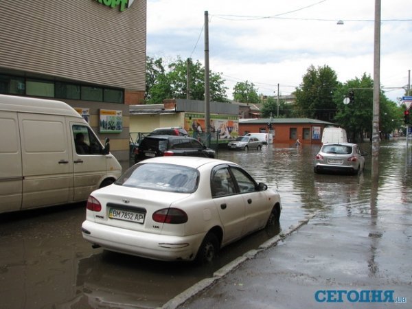 Харків затопило. ФОТО. ВІДЕО