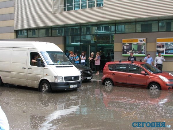 Харків затопило. ФОТО. ВІДЕО