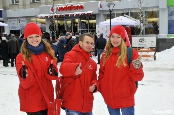 У Луцьку відкрився перший брендований магазин Vodafone 