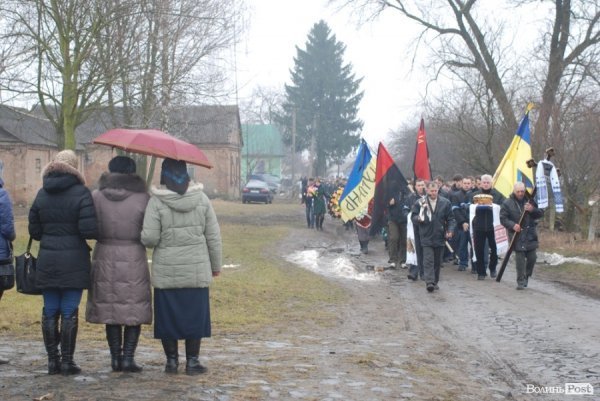 Поховали ще одного волиняна, вбитого на Майдані. ФОТО