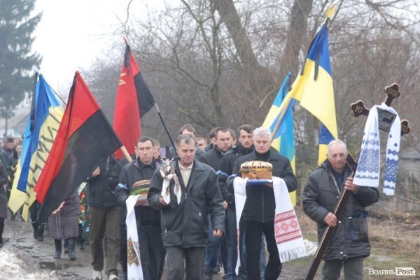 Поховали ще одного волиняна, вбитого на Майдані. ФОТО