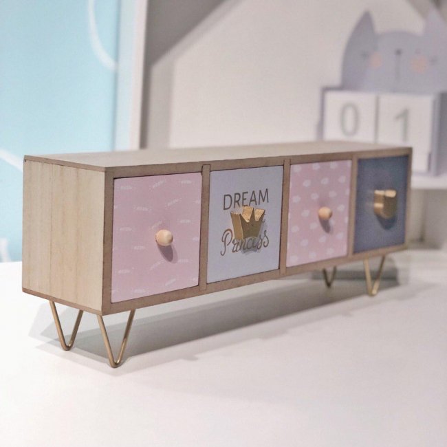 Подарунки і не тільки можна знайти у РЦ «Промінь»*