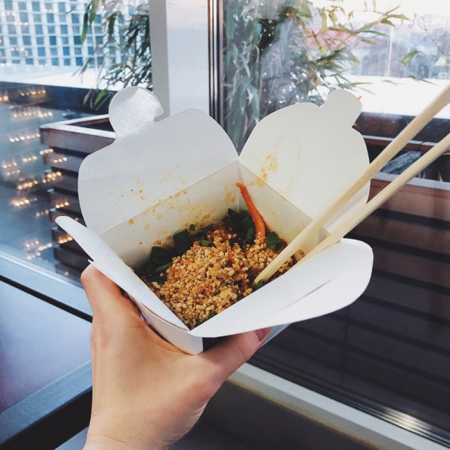 Який тепер фудкорт «Променя» і коли відкриють терасу. ФОТО* 