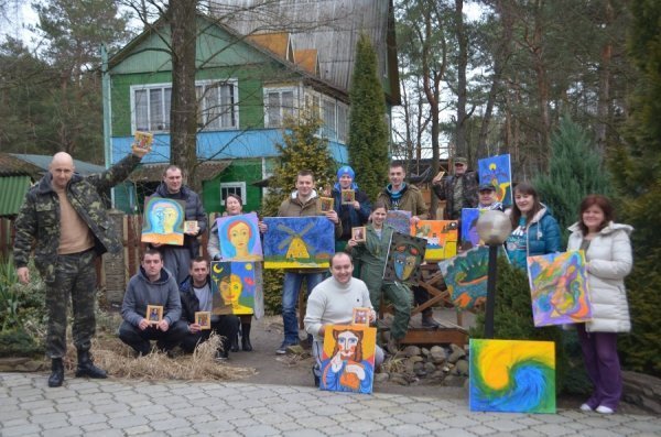 На Волині відбудеться аукціон, на якому продаватимуть картини бійців АТО. ФОТО